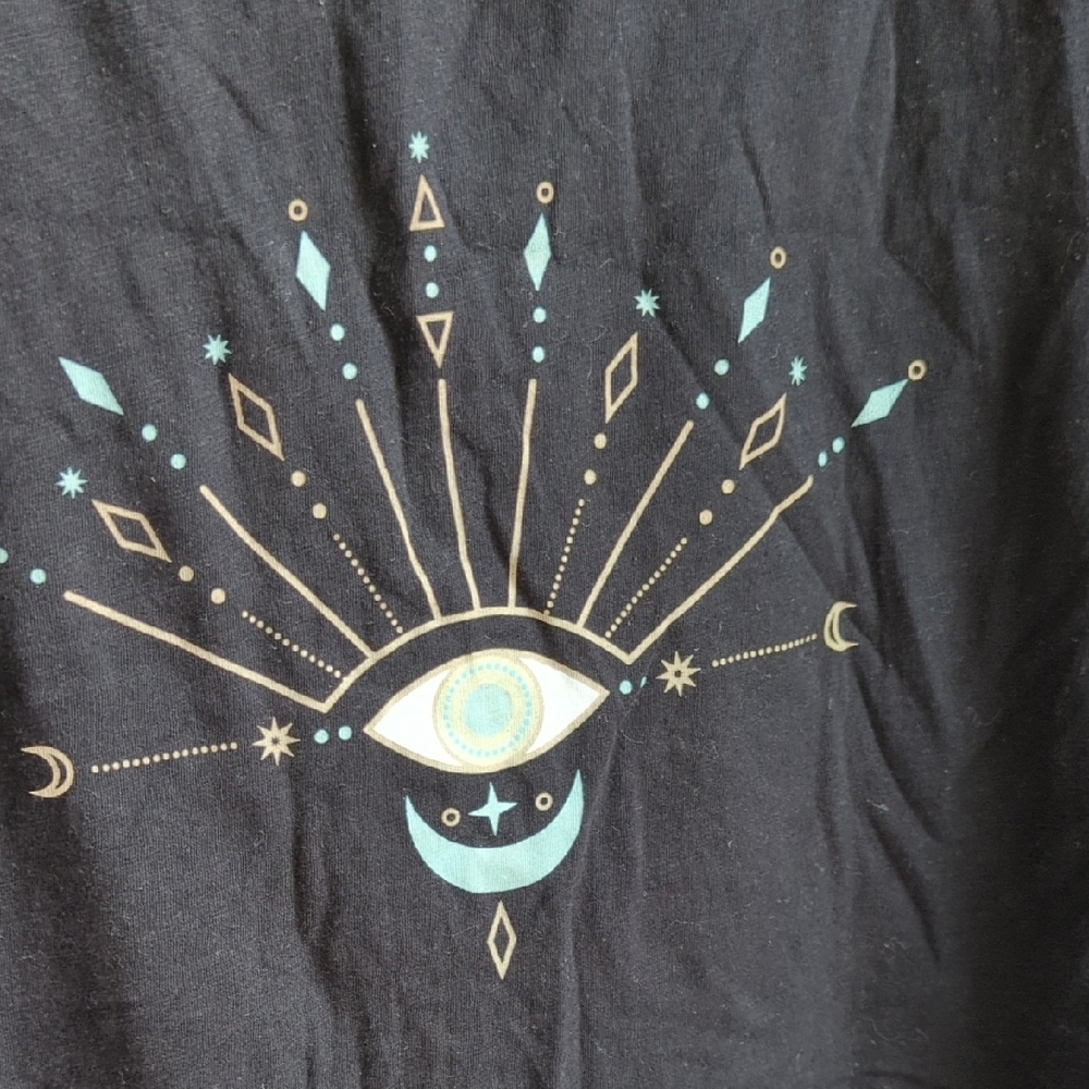 Synergy Organic Clothing Black Tee with Eye Graphic Size Small - Picture 2 of 9